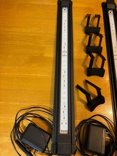 ゼンスイ　マルチカラーled 60センチ2本