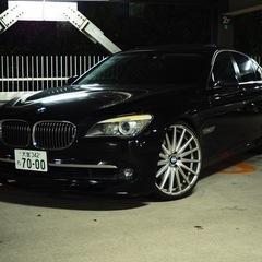 BMW 7シリーズ 740i 【不具合多々あり】