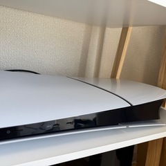 PlayStation 5 デジタル・エディション（純正ヘッドホン付き）　の画像