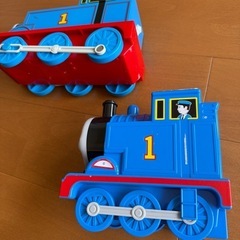 トーマス列車2台の画像