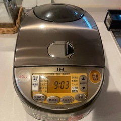 【商談中】5合炊き炊飯器