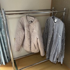 【美品】ハンガーラック（キャスター付き）の画像