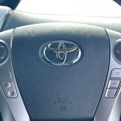 ☆ご成約☆誰でも車が買える次世代低与信ローン専門店／ 安心の１年保証付き 距離無制限！中古車販売 カーメル小田原店 　平成27年トヨタ プリウスα☆　72000㌔の画像