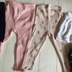 ベビー服　パンツの画像