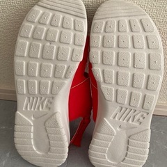 新品NIKE サンダル　25センチの画像