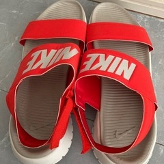 新品NIKE サンダル　25センチの画像