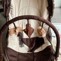 カトージ　バウンサー　テーブル付きの画像