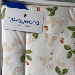 掛布団　ウェッジウッド　ダウンケット　ワイルドストロベリー　新品...