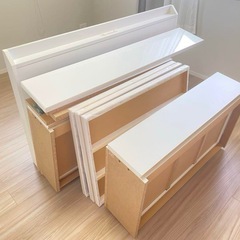 ダブルベッドフレームの画像