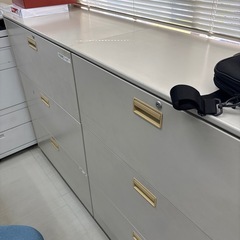 3段ラテラル書庫　キャビネット　収納庫の画像