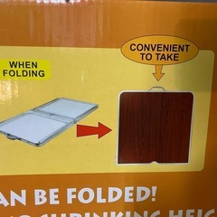 折りたたみ式テーブルの画像