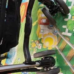 双子ベビーカーの画像