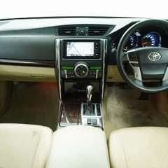 セダンに乗りたい方必見！！　トヨタ マークＸの画像