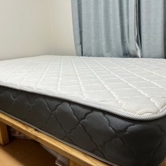 すのこ（ダブルベッド）とマットレス（セミダブル）