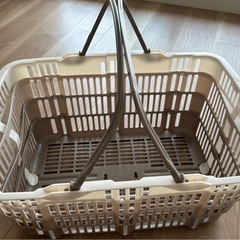 たためるレジかごバスケットの画像