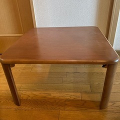 折れ脚テーブル
