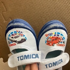 上履き　うちばき　トミカ　16cmの画像