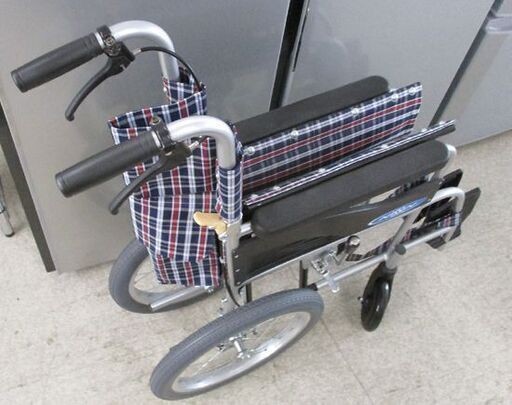 車いす 介助用 アルミ製 NEO-2 折りたたみ 車椅子 ノーパンクタイヤ 札幌市北区屯田