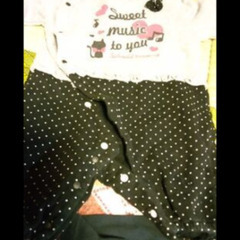 ベビー服　玩具の画像