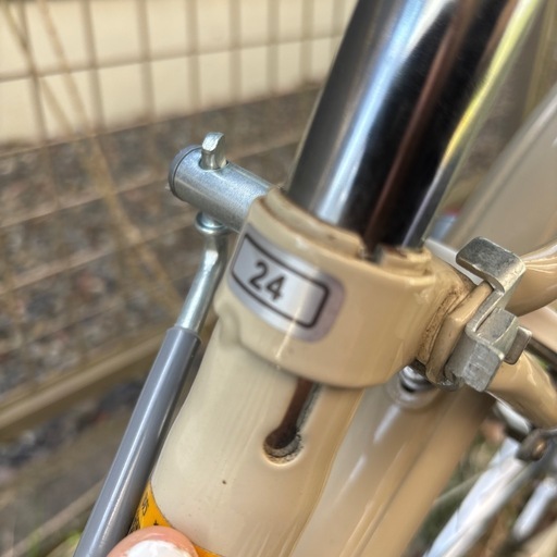 GW限定価格！美品　24インチ子供自転車　ベージュ