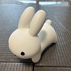 ブルーナボンボンミニサイズ　ホワイト