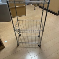 スチールラックの画像
