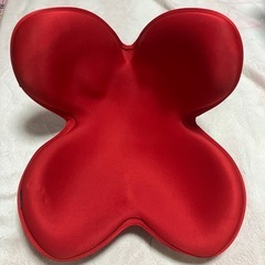 姿勢矯正チェアー赤　