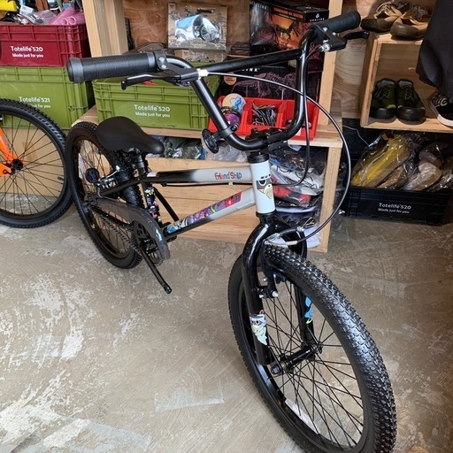 【新品】GT FRIENDSHIP 子ども用BMX 20インチ　子ども車　ブラック