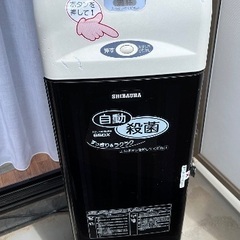 スリッパ殺菌ディスペンサー