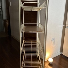 コロコロ付きラックの画像