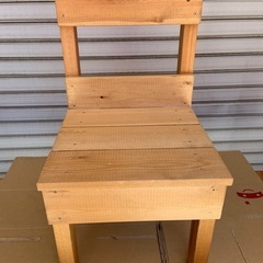 素人DIY 飾り用 椅子の画像