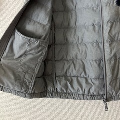100 UNIQLOパフテックウォッシャブルジャケットの画像