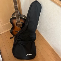 アコースティックギターの画像