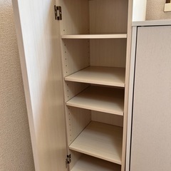 隙間収納 隙間ラック 扉付きラック 本棚にも！の画像