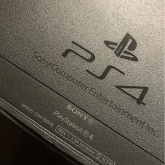 プレステ4 本体・コントローラーの画像