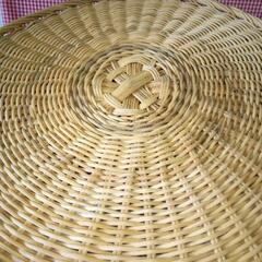 中古【籐製】大きめ籠の画像