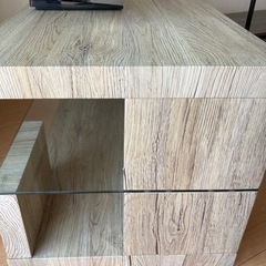 テーブル、テレビ台の画像