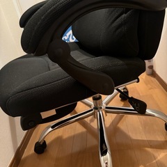 オフィスチェア メッシュ ブラックの画像