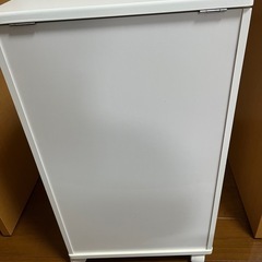 収納付きドレッサー　白の画像