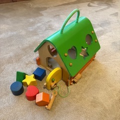 【取引中】
木製おもちゃ 型入れ  