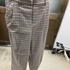 ☆値下げ☆W2504-363 ems excite ウエストタックパンツ レディース チェック柄（ブラウン） Fサイズ 中古の画像