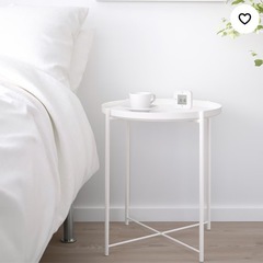 IKEA サイドテーブル　白の画像
