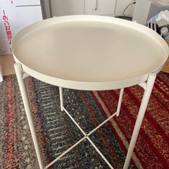 IKEA サイドテーブル　白の画像