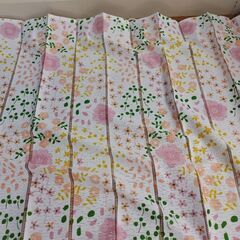 アコーディオンカーテン　花柄