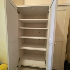 白色の下駄箱　高さ120cmの画像