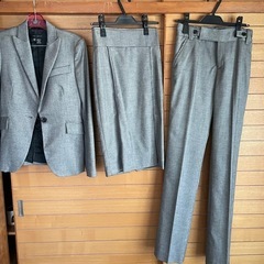 ZARA レディーススーツの画像