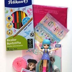 リカちゃんと色鉛筆