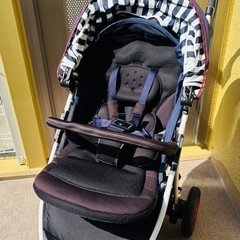 アップリカスムーヴ　ファミリアモデルの画像