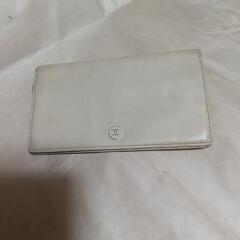 シャネル財布 ベージュ