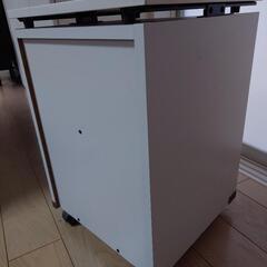 ニトリ　組み合わせデスク　ワゴン天板のみの画像